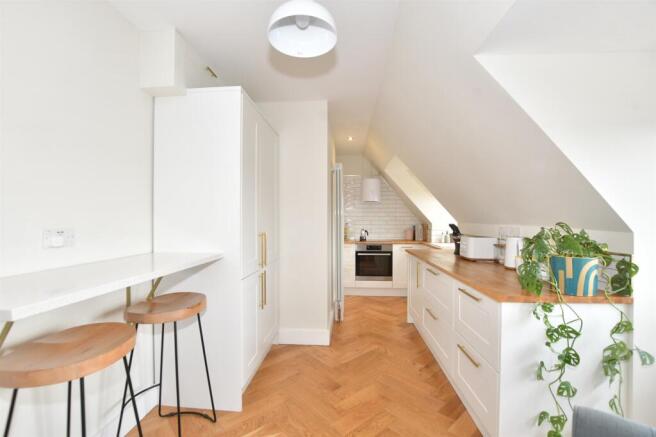 Kitchen/ Lounge