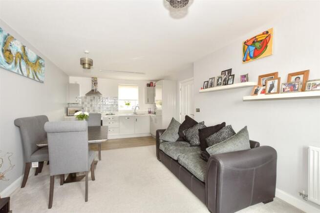 Lounge/Kitchen/ Dining Area