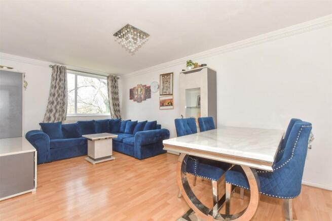 Lounge /Diner