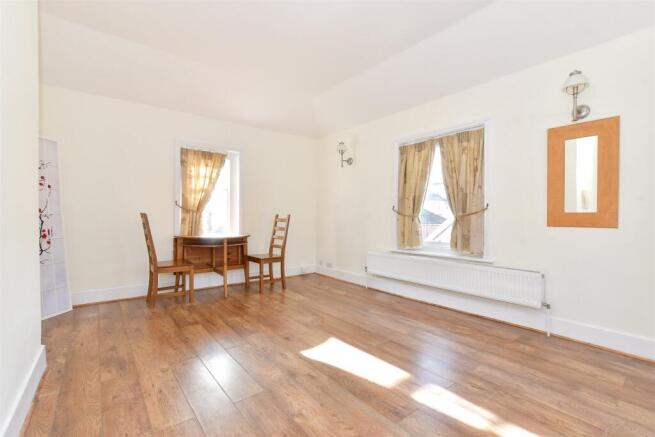 Bedroom/ Living Area