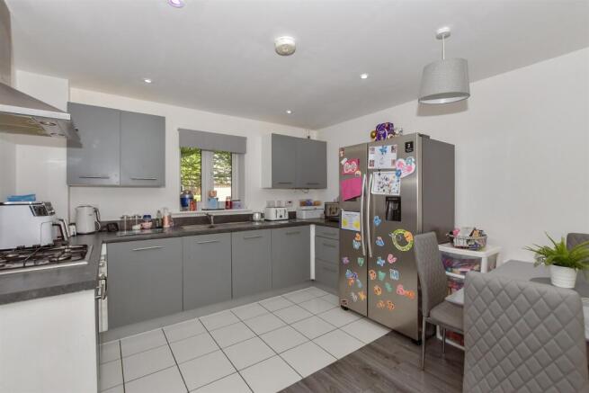 Kitchen/Lounge