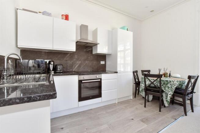 Lounge/ Kitchen/ Diner