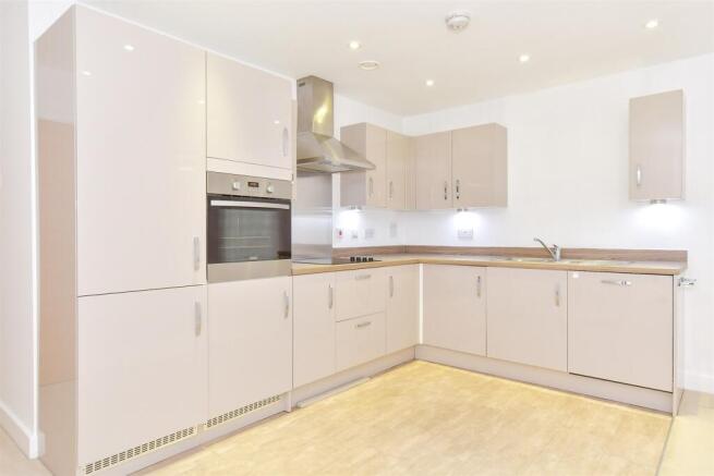 Lounge/ Kitchen