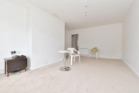 Fern Close, Hawkinge, Folkestone, Kent