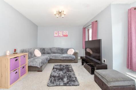 Shearer Close, Havant, Hampshire