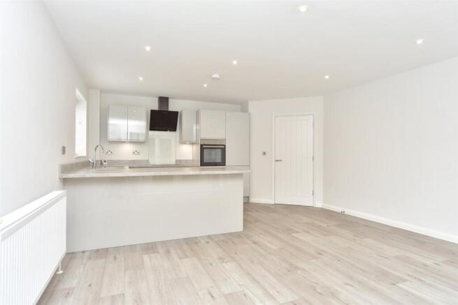 Kitchen/ Living Area