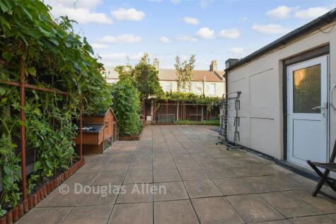 Cumberland Road, London