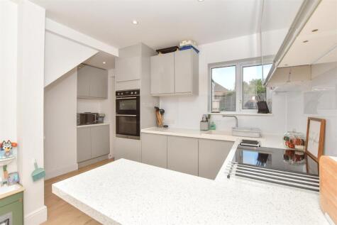 Tennyson Road, Ashford, Kent