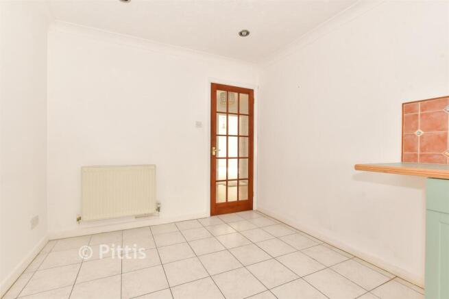 Kitchen/ Dining Room