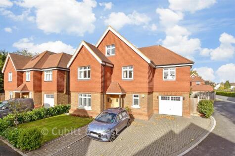 Astor Gardens, Horley, Surrey