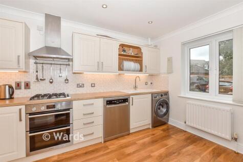 The Lakes, Larkfield, Kent