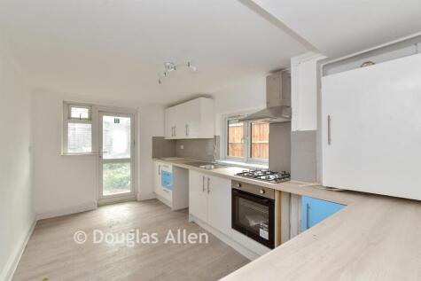 Cann Hall Road, Leytonstone