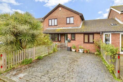 Gloucester Mews, New Romney, Kent