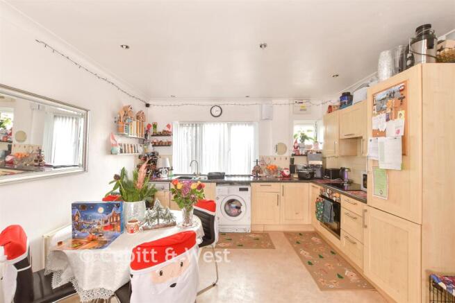 Lounge/ Kitchen/ Diner