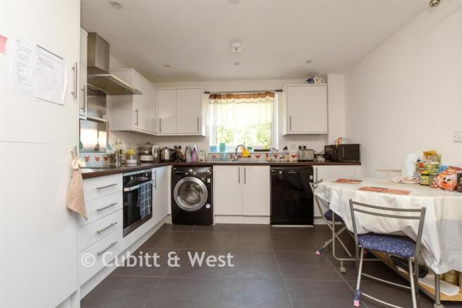 Kitchen Lounge/Dining Room