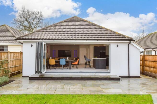 External Lifestyle Photograph