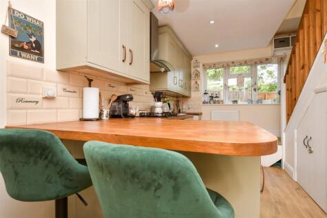 Sole Farm Avenue, Great Bookham, Surrey