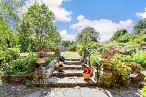 Highlands Avenue, Ridgewood, Uckfield, East Sussex