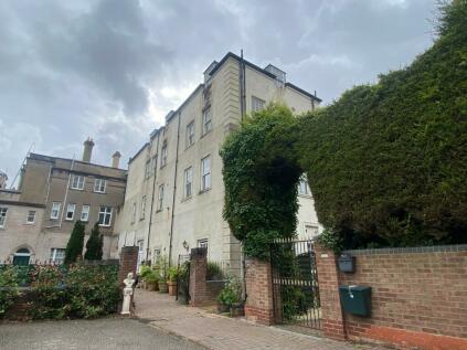 Burton On Trent - 3 bedroom apartment for sale