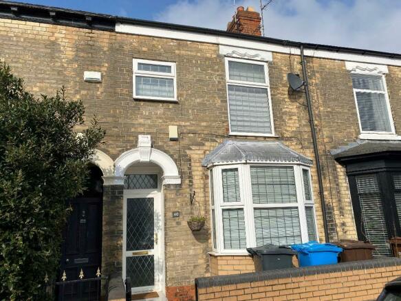 2 bedroom terraced house for sale in Perth Street Hull HU5 3PE HU5