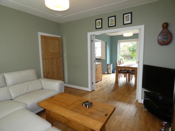 Lounge/Dining Room