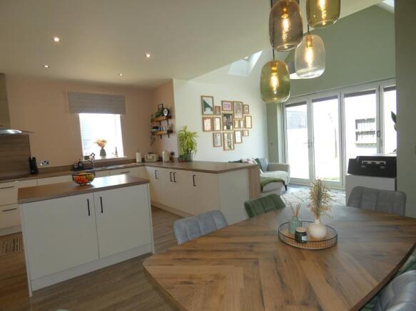 Dining Kitchen
