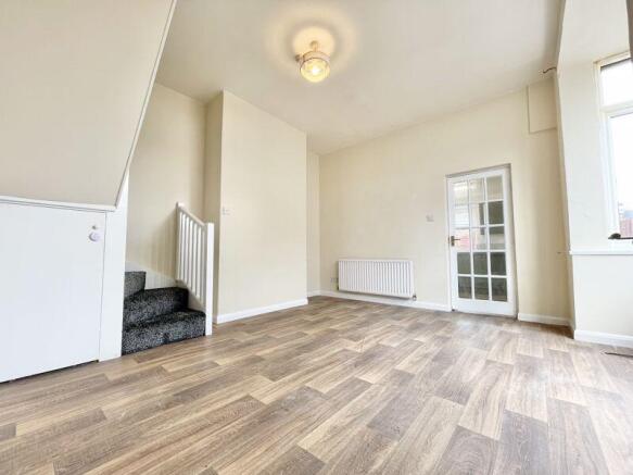 Living Room/Dining Room 