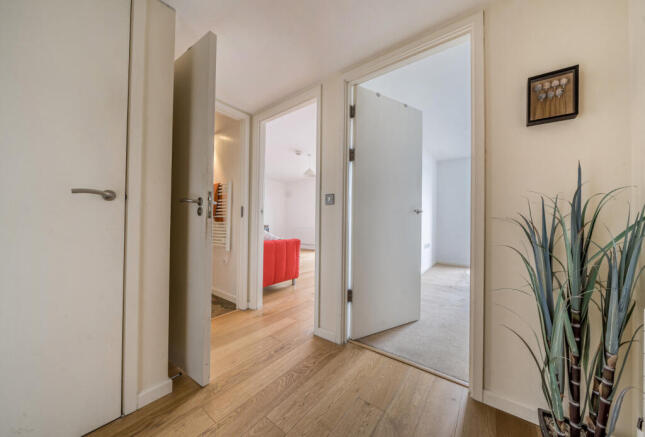 1356300-15-68d422...