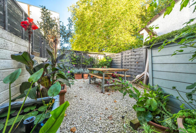 1358008-5-68df866...