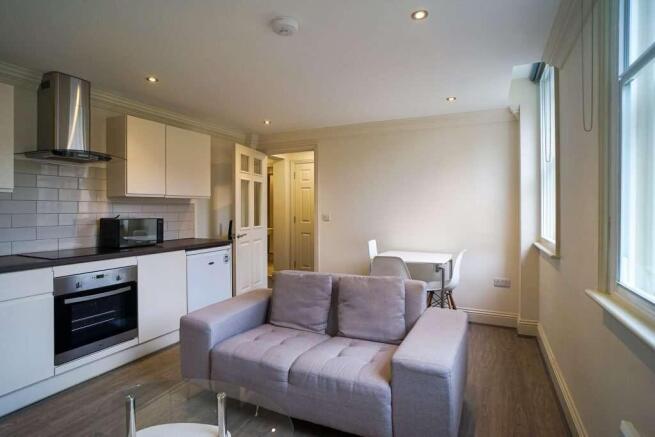 Flat_3_St_James_Row