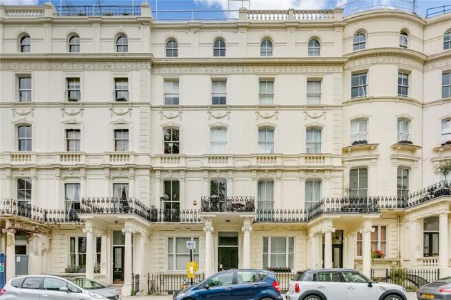 1 bedroom apartment for sale in Leinster Square, Bayswater, London, W2, W2