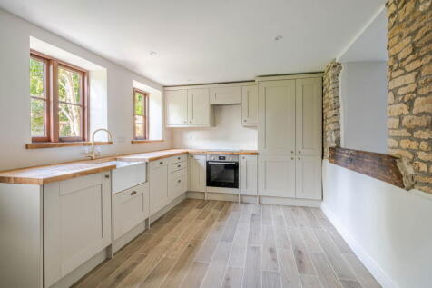 Petty France, Near Badminton