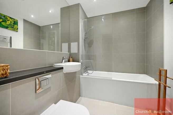 BCCHMAA - Flat 5 Allegro House - Bathroom (4).jpg