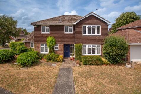 Goldfinch Gardens, Guildford, GU4