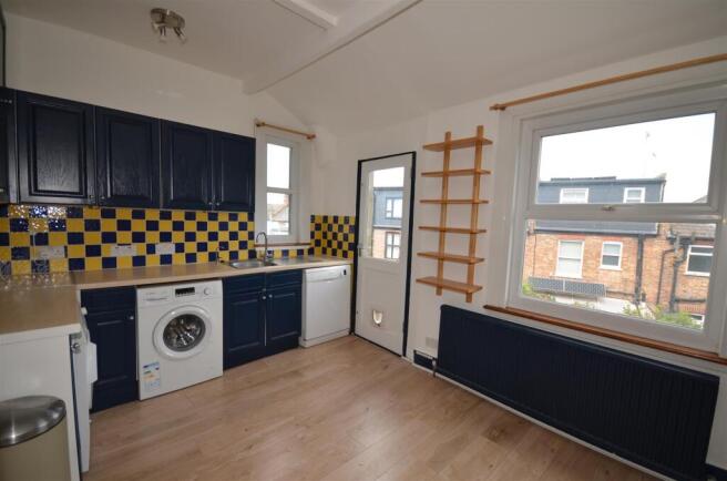 kit 1, 38 Leslie Rd, N2.JPG