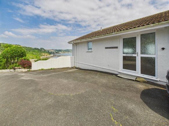 CAM05627G0-PR0005-STILL001