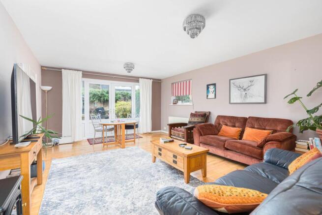 Garden Aspect Lounge