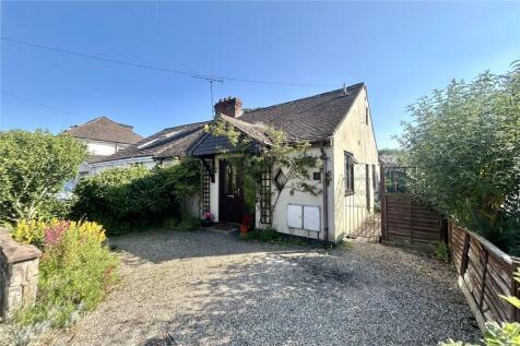 Alton Road, Fleet, Hampshire, GU51