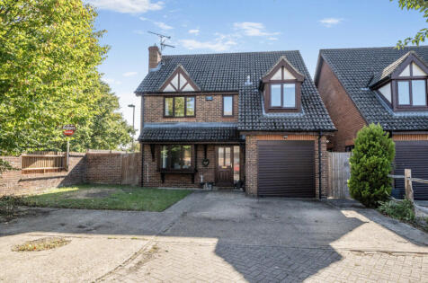 Saddleback Way, Fleet, Hampshire, GU51