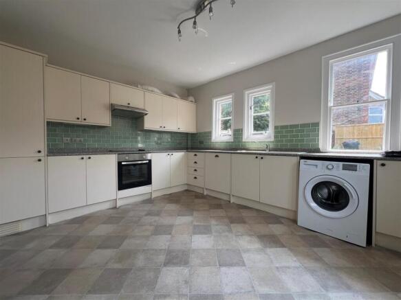 Kitchen.jpg