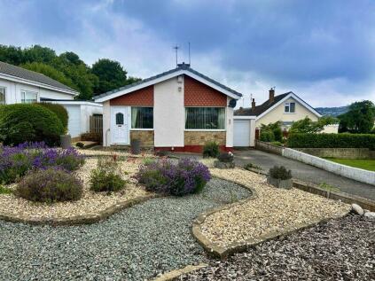 Rhos on Sea - 2 bedroom detached bungalow for sale