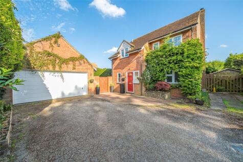 Cheney Close, Cublington, Buckinghamshire, LU7
