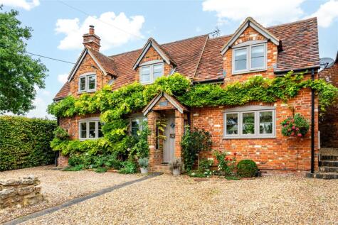 Castle Street, Wingrave, Aylesbury, Buckinghamshire, HP22