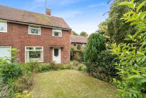 Larkhill Green, Roundhay