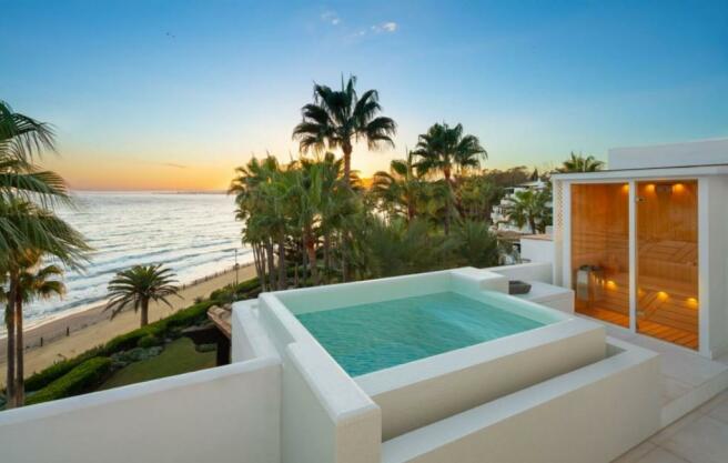 Jacuzzi and view