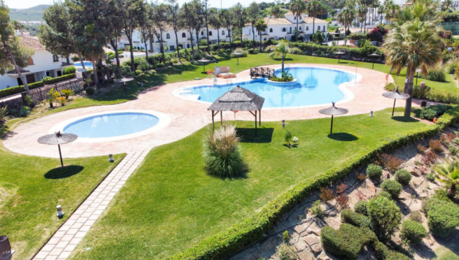 MAIN POOL