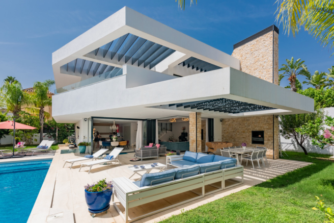 Pool and garden