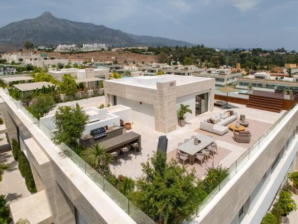 ROOF TERRACE