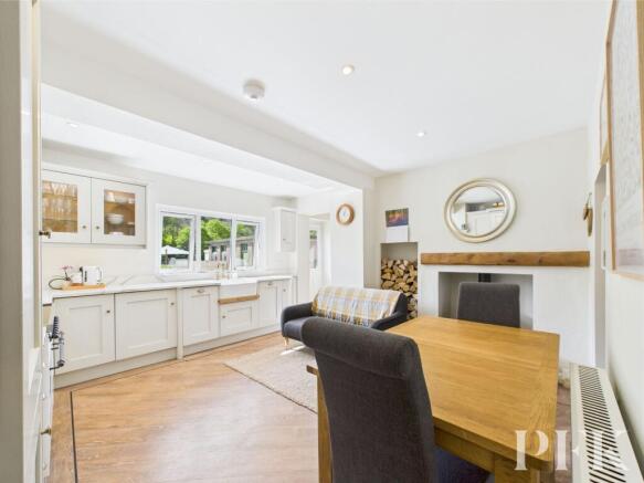 Kitchen/Dining