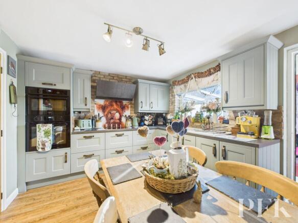 Kitchen / Dining